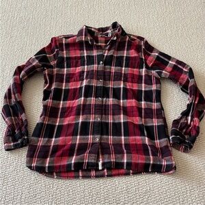 Woolrich women’s flannel size large Buffalo check red black button down